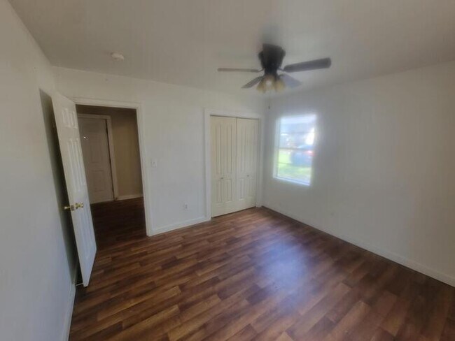 Building Photo - 141 Rem Ct