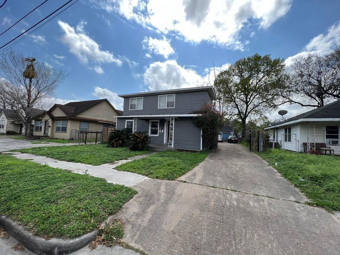 Foto principal - 3210 Winbern St