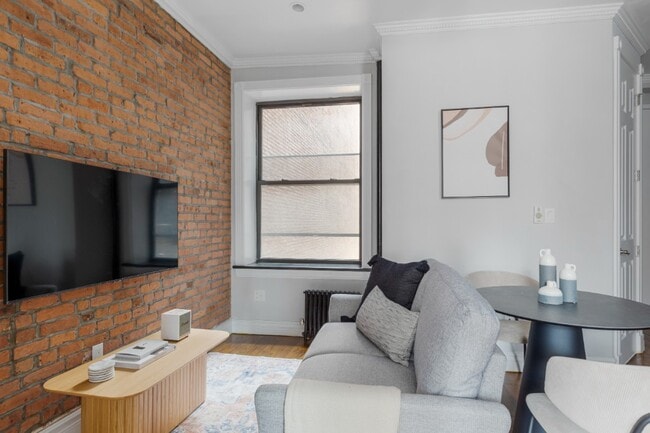 Photo - 326 E 35th St Apartment