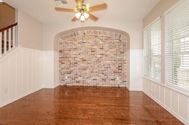 Building Photo - 130 S Flickering Sun Cir