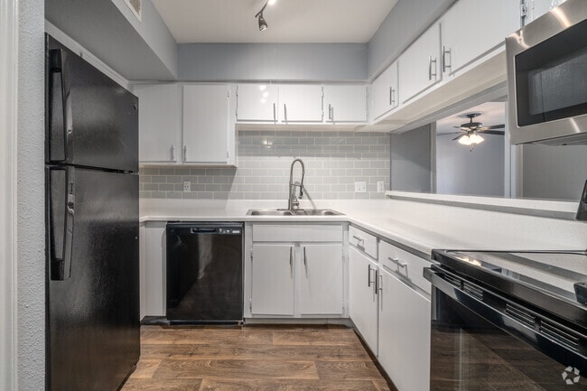 Interior Photo - Waterside Apartments