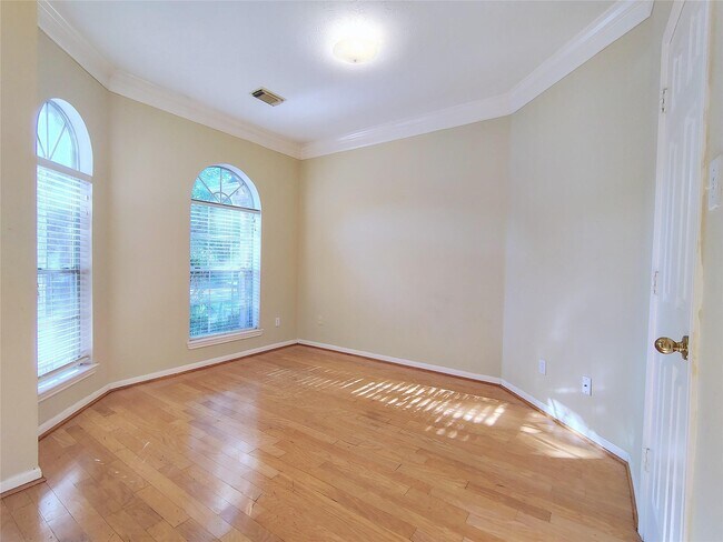 Foto del edificio - 818 Presley Way