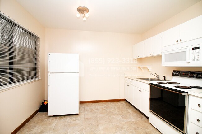 Building Photo - 932 Kiely Blvd