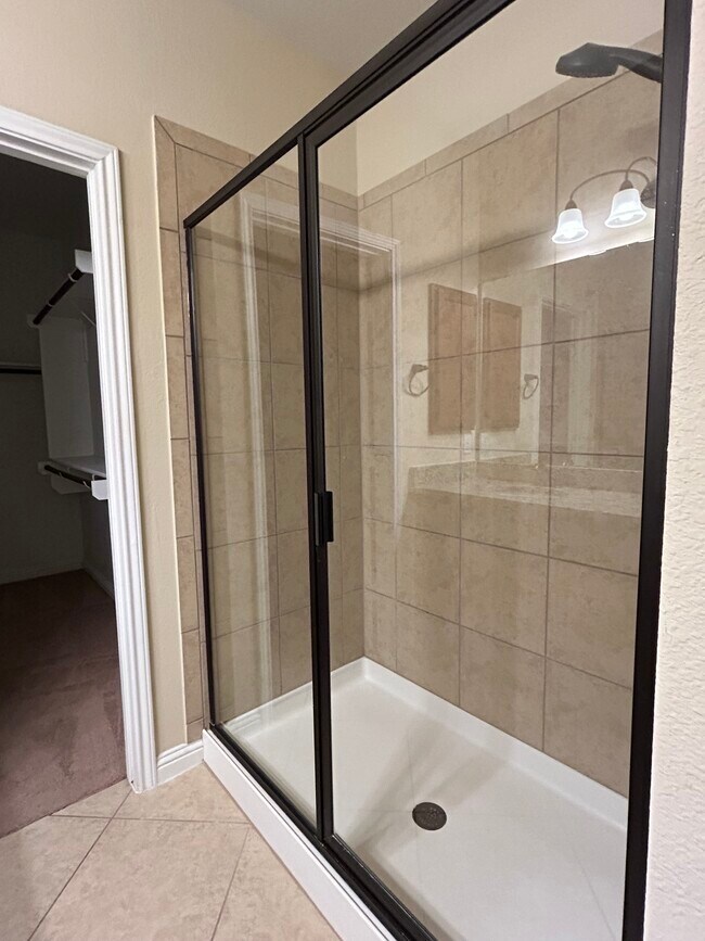 Building Photo - 10109 Aly May Dr