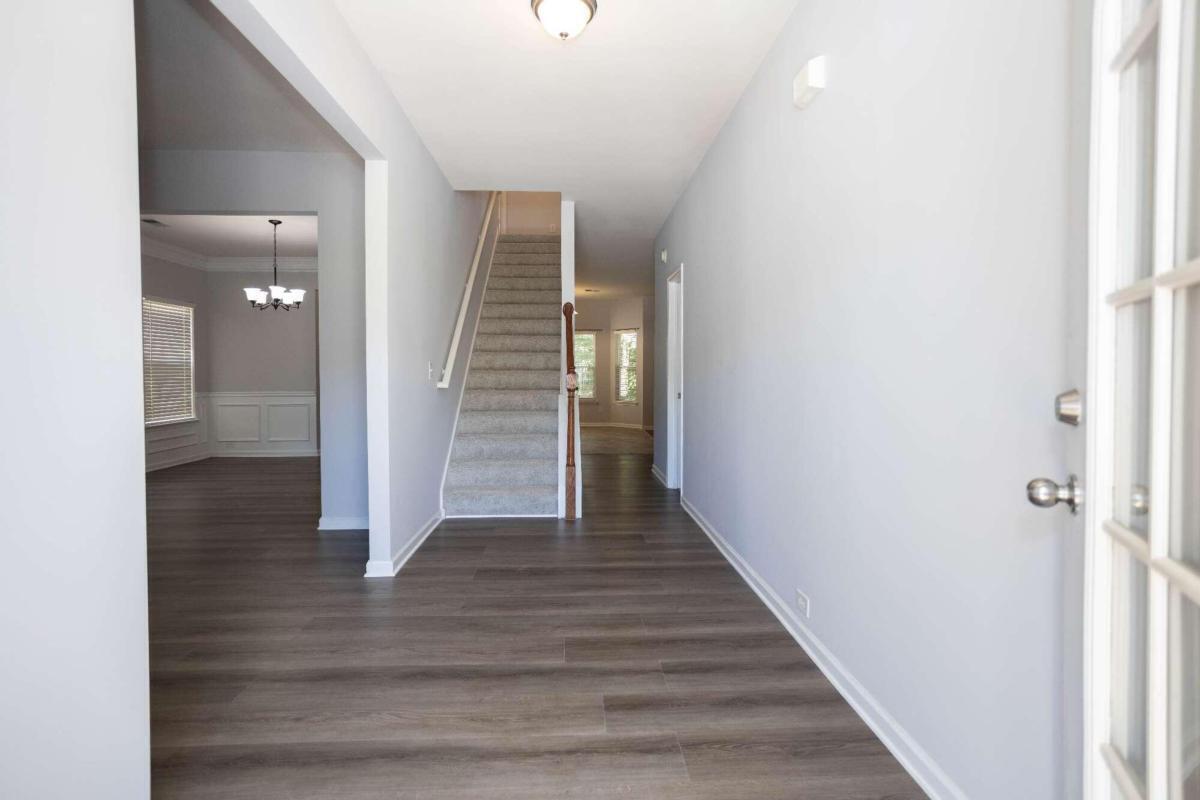 Foto principal - 4480 Ambassador Way