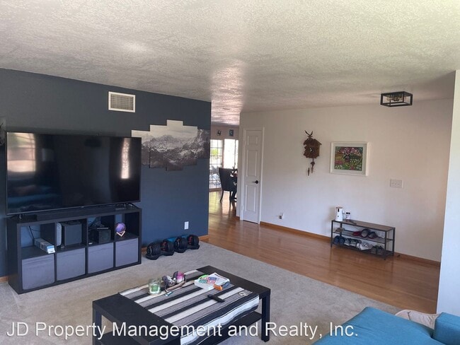Building Photo - 3 br, 2 bath House - 9135 Calle Lucia