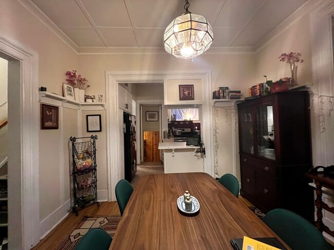 Building Photo - 210 Bucholz Ct