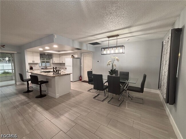 Foto del edificio - 2604 East 3rd Street