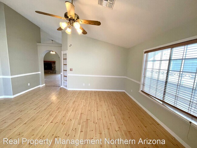 Building Photo - 3 br, 2 bath House - 3775 E. Potter Ave.