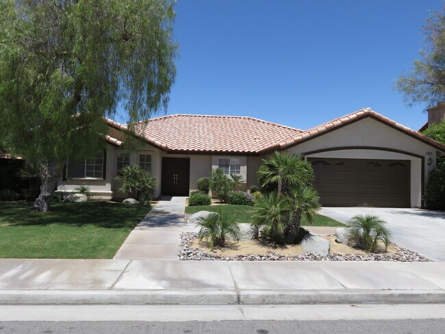 Building Photo - 78670 Naples Dr