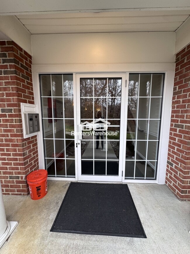 Building Photo - 2155 Scotts Crossing Ct