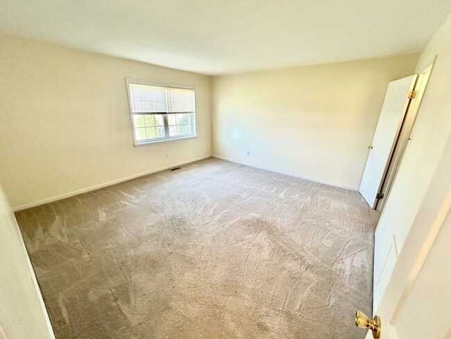 Building Photo - 9833 Hagel Cir