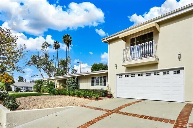 Foto del edificio - 3 br, 2 bath House - 23161 Gainford St