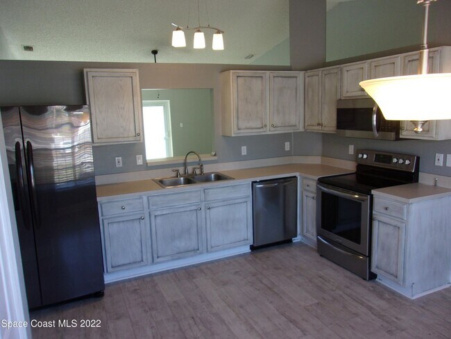 Foto del edificio - Single Family Home