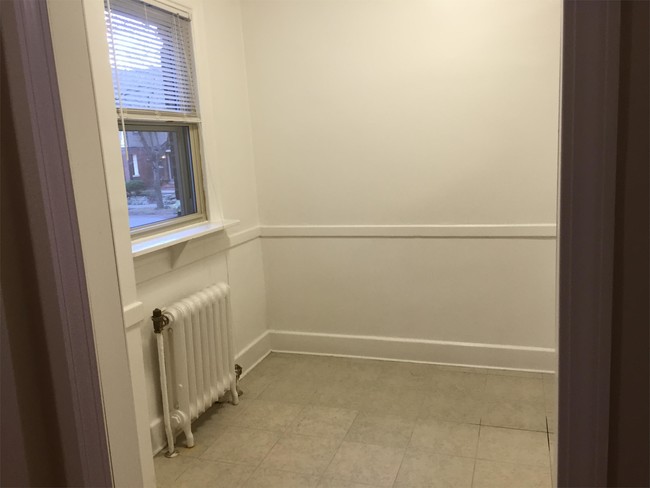 Building Photo - 1130 Parker St