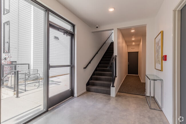 Vestíbulo - Ella PDX