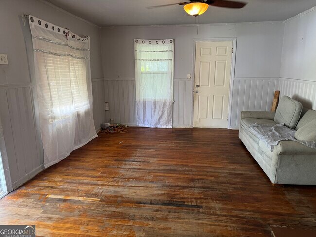 Foto del edificio - 41 Hollis Heights