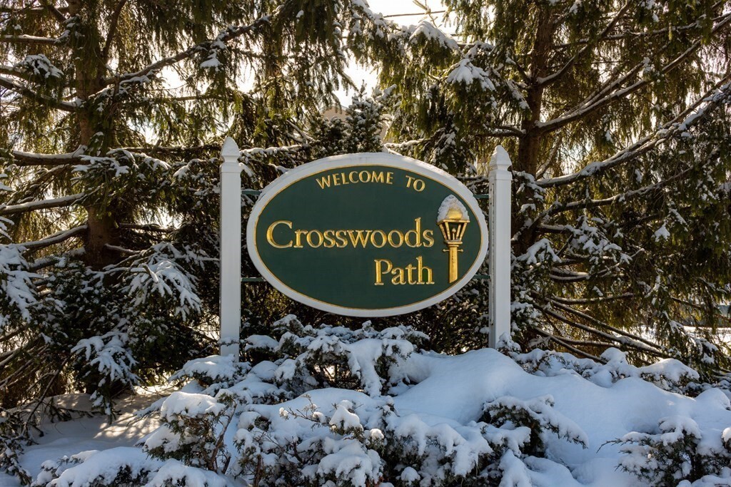 Foto principal - 7 Crosswoods Path Blvd