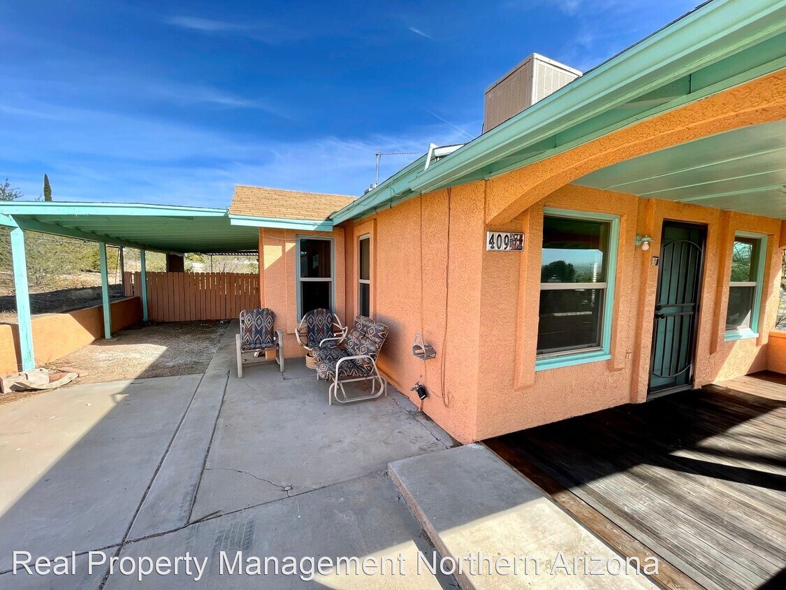 Foto principal - 2 br, 1 bath House - 409 Copper St.