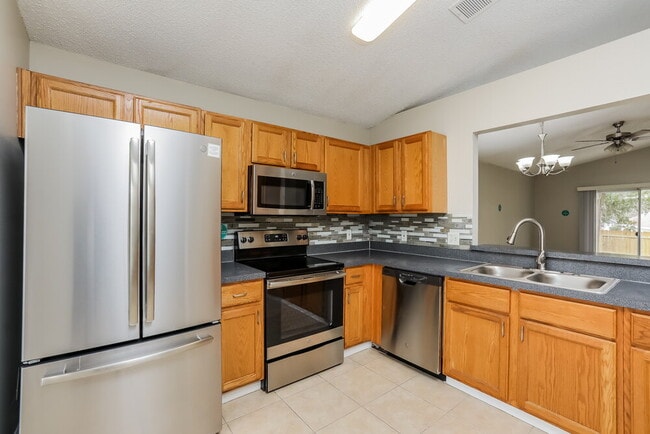 Foto del edificio - 645 Whitetail Loop