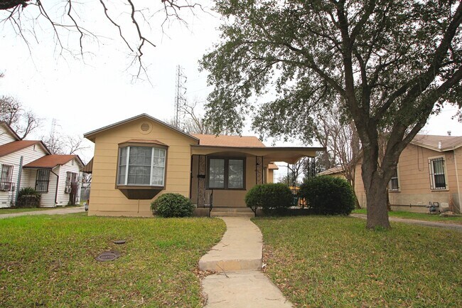 Foto del edificio - AVAILABLE NOW! 3 Bedroom Home near Southto...