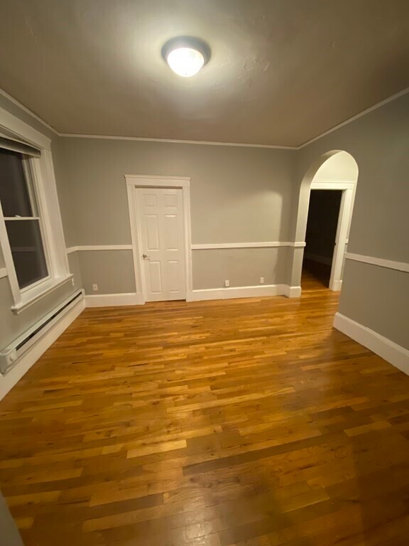 Building Photo - 422 Hanover St