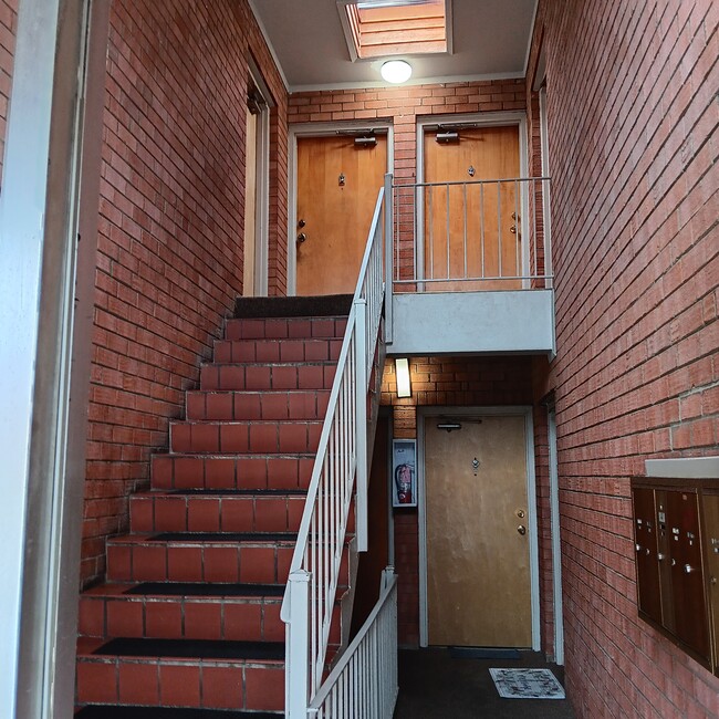 Photo - 1510 S George Mason Dr Apartment