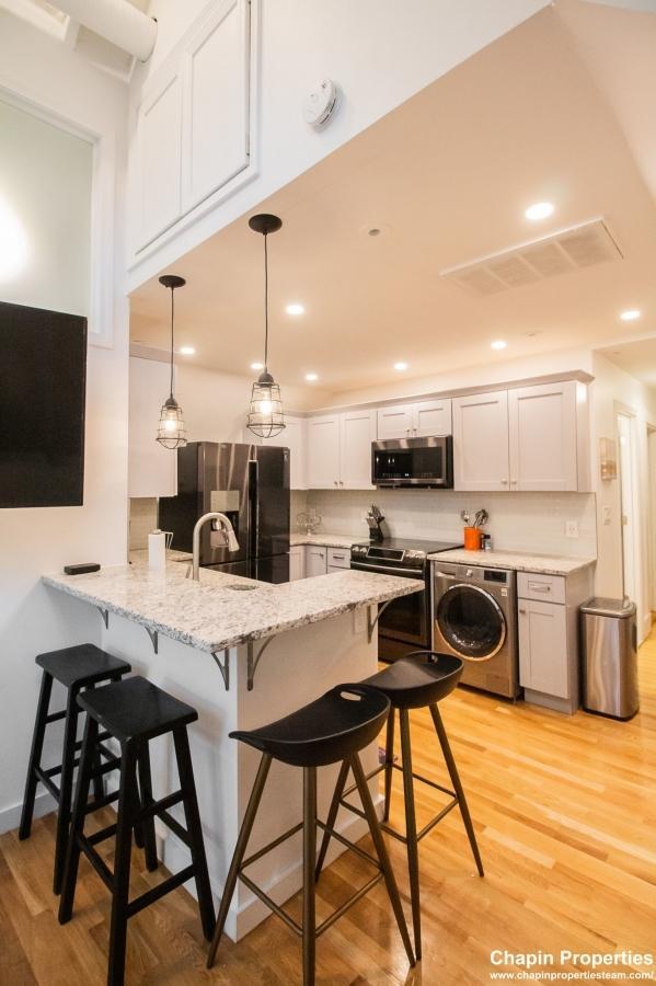 Building Photo - 3 bedroom in Boston MA