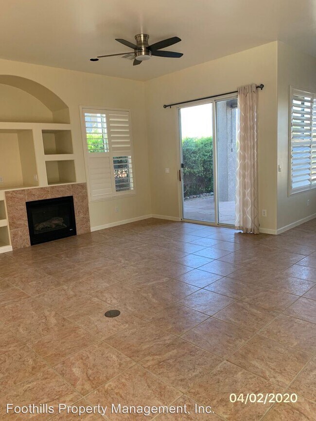 Building Photo - 2 br, 2 bath House - 493 S. Valle Escondido