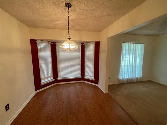 Building Photo - 2708 Peachtree Ln