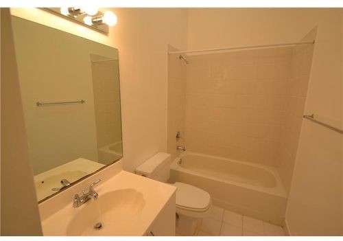 Building Photo - 9900 SW 59th Ct