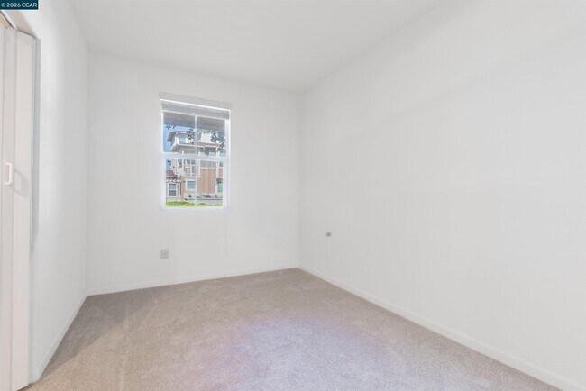 Building Photo - 3091 Madsen