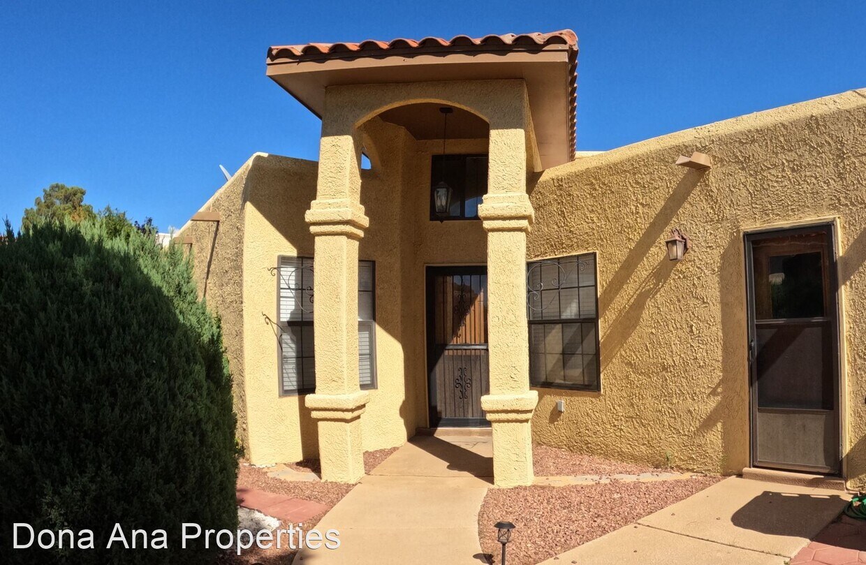 3 br, 2 bath House 2062 Pinecone Way House Rental in Las Cruces, NM