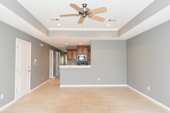 Building Photo - 315 North 2 1/2 St. Ste B