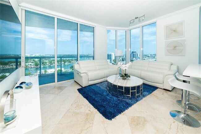 Foto del edificio - 6515 Collins Ave