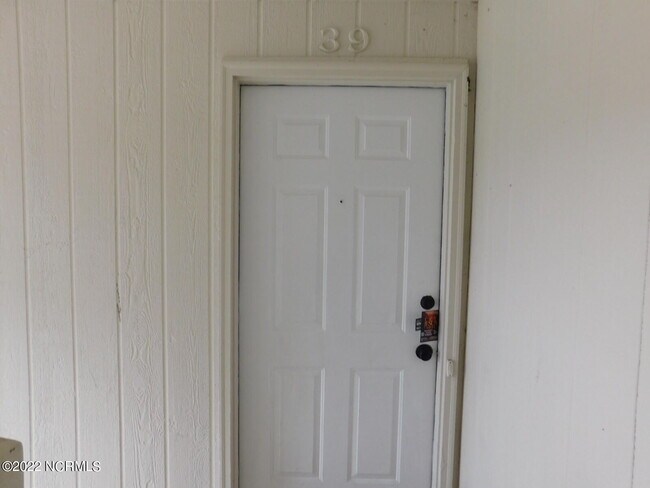 Building Photo - 201 Shipman Rd