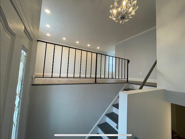 Building Photo - 5735 Stonykill Dr