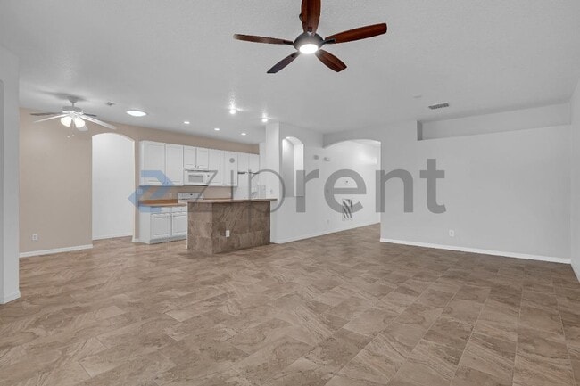 Foto del edificio - 8539 Alexandra Arbor Ln