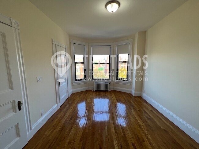 Foto del edificio - 504 Beacon St