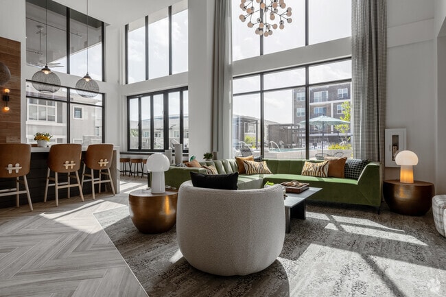 Clubroom - Lakeshore Pearl 2