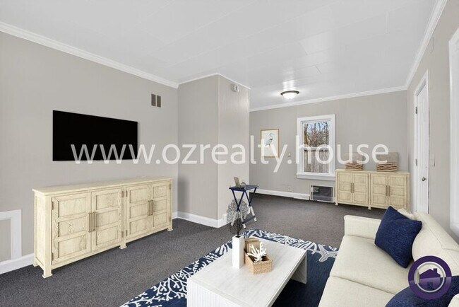 Foto del edificio - 1913 Newport Ave