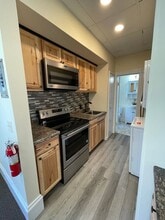 Building Photo - 46 N Prospect St