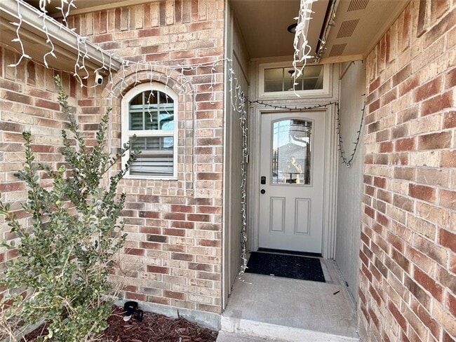 Foto del edificio - 3004 NW 183rd St