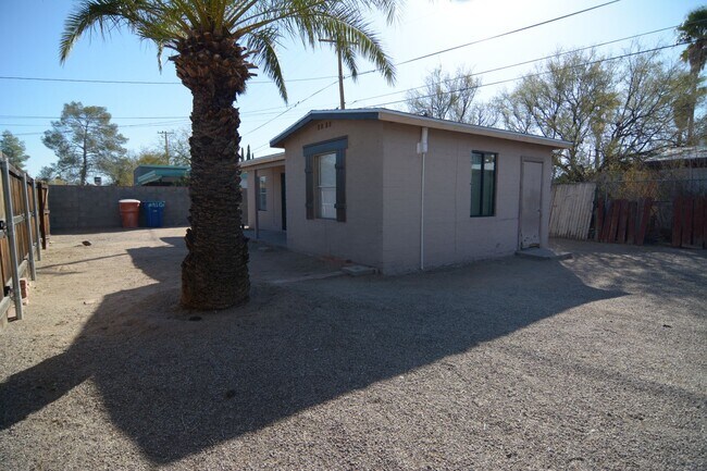 Foto del edificio - Charming 1 Bedroom 1 Bath Home! Great Cent...