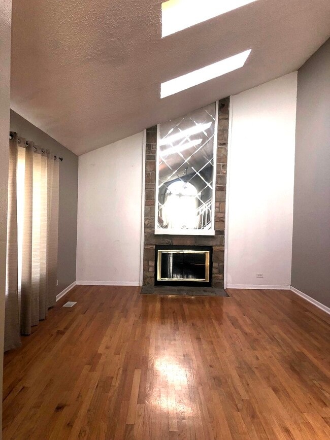 Building Photo - 3890 Windjammer Ln