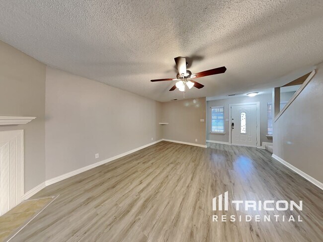 Foto del edificio - 1407 Woodfern Dr