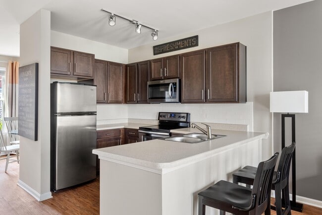 Founders Village - Kitchen - Founders Village Townhomes