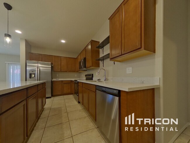 Foto del edificio - 7343 W Hughes Dr