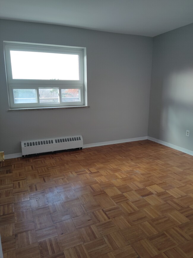 Building Photo - 20 Tremont Dr