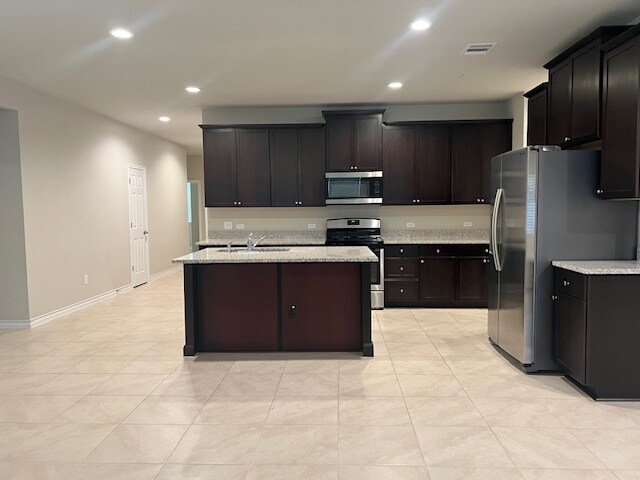 Foto del edificio - 217 Braeden Brooke Dr